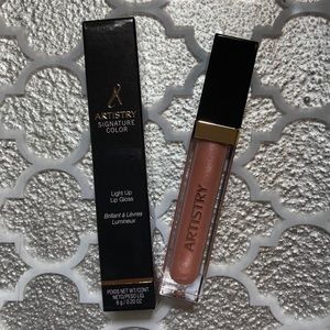 Artistry Signature Color Light Up Lip Gloss